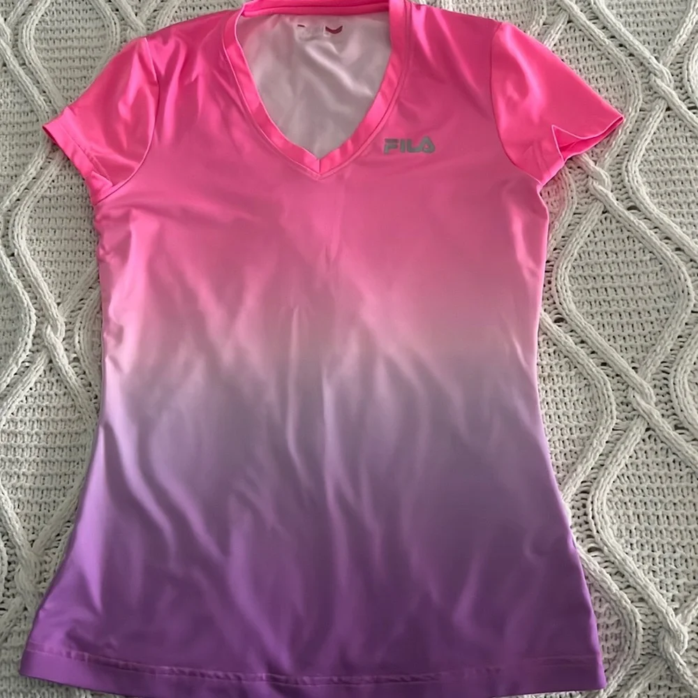FILA pink to purple T shirt XS - Picture 1 of 4